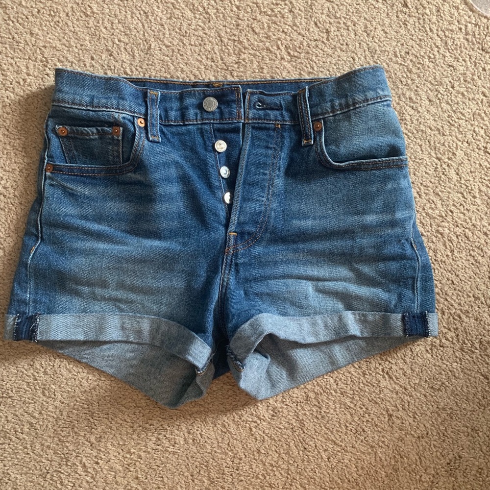Levi’s Wedgie Fit Shorts